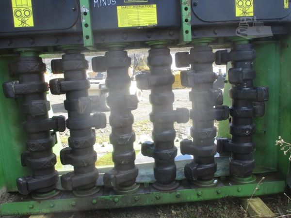 2012 TWISTER 67 INCH MIXING/SCREENING BUCKET - $24,000 - Image 6