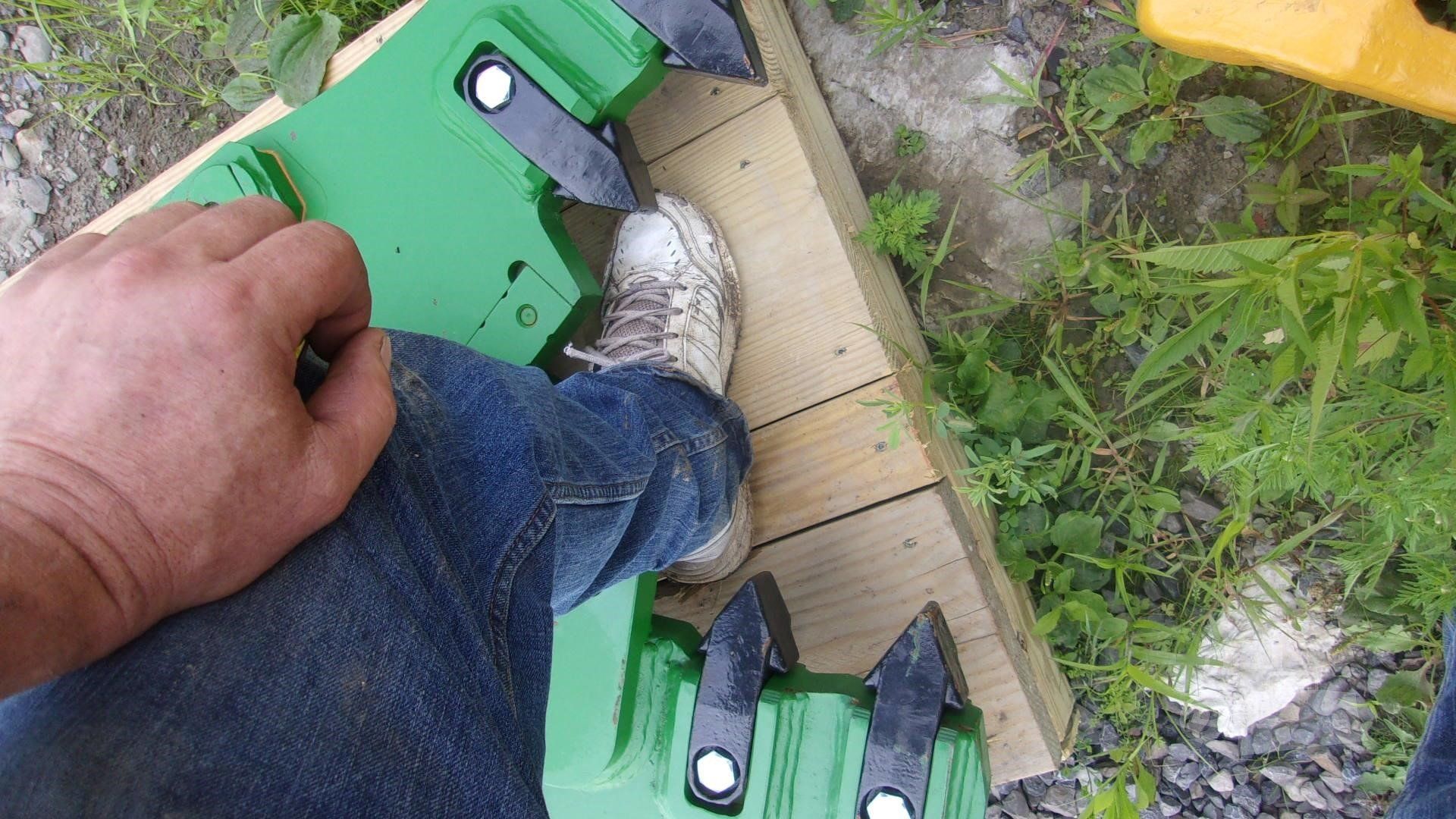 2016 RENT DEMOLITION MT500 - $8,700 - Image 3